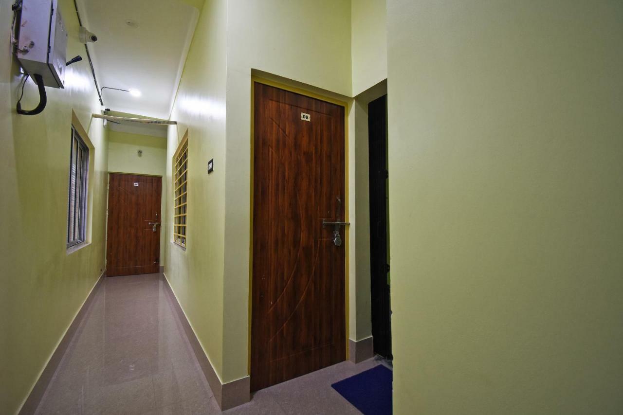 Oyo 43461 Atithya Guest House Sri Niketan ภายนอก รูปภาพ