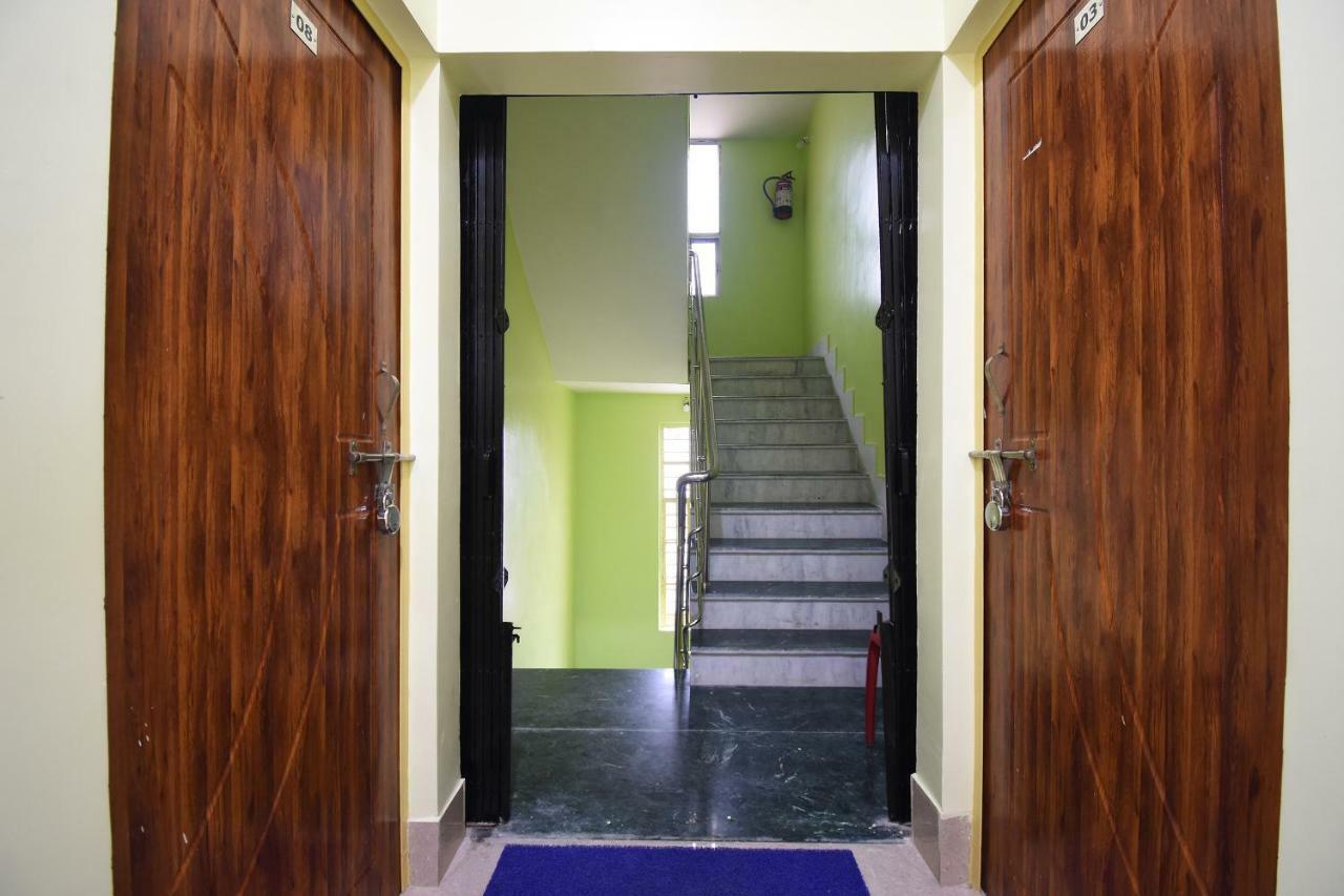 Oyo 43461 Atithya Guest House Sri Niketan ภายนอก รูปภาพ